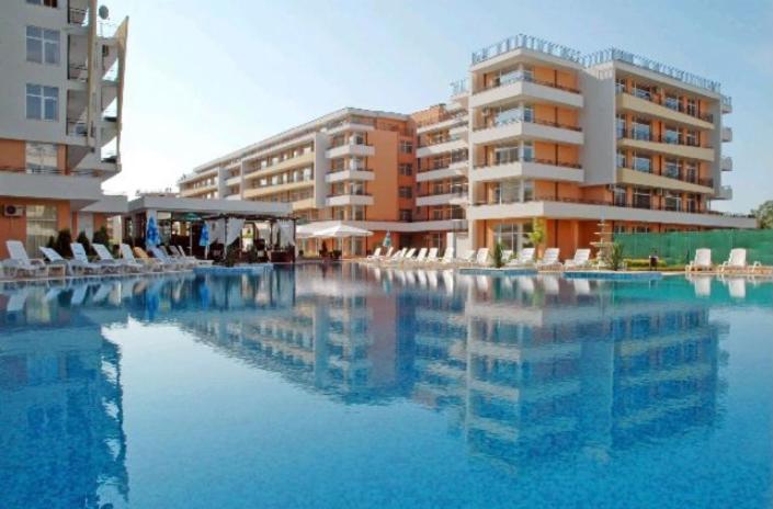 סאני ביץ' Holiday Apartments Grand Kamelia מראה חיצוני תמונה