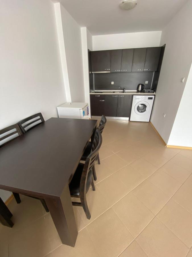 סאני ביץ' Holiday Apartments Grand Kamelia מראה חיצוני תמונה