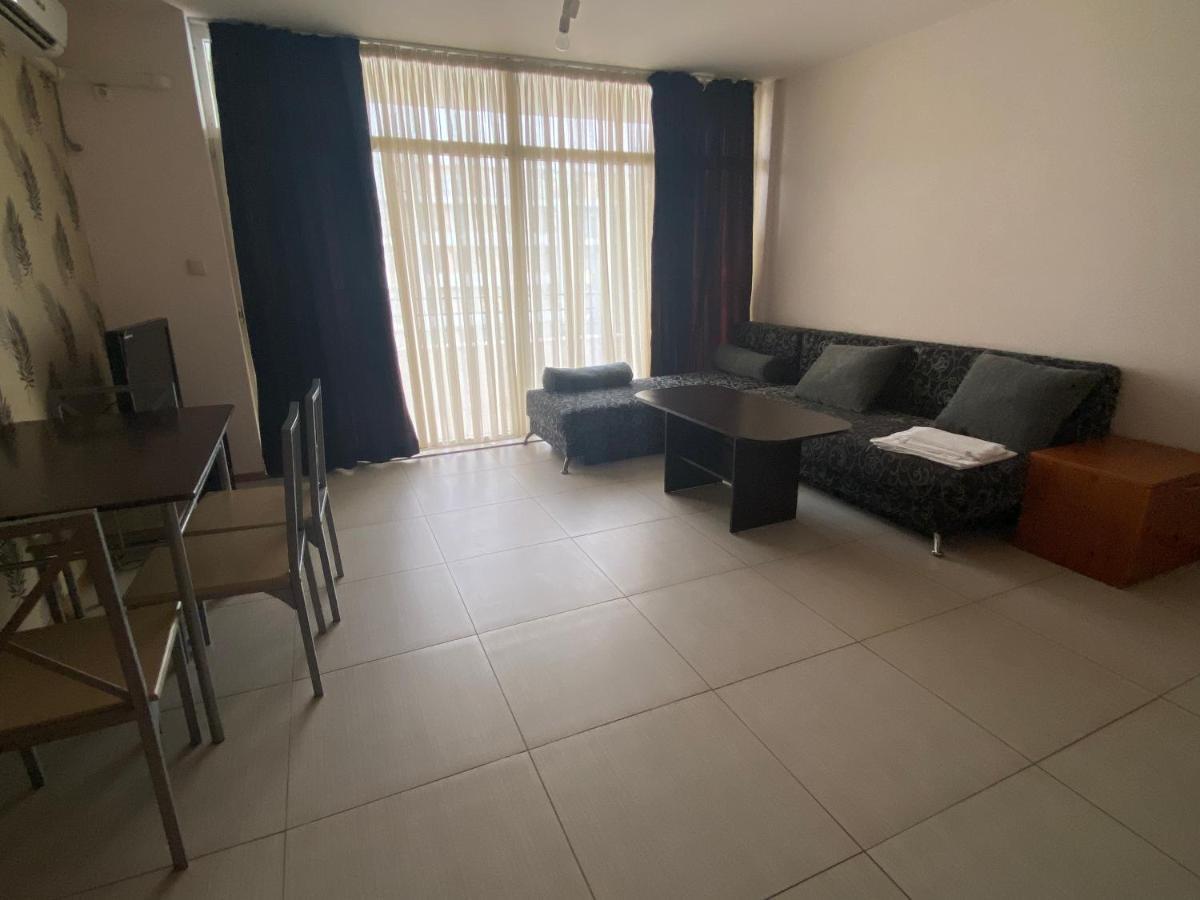 סאני ביץ' Holiday Apartments Grand Kamelia מראה חיצוני תמונה