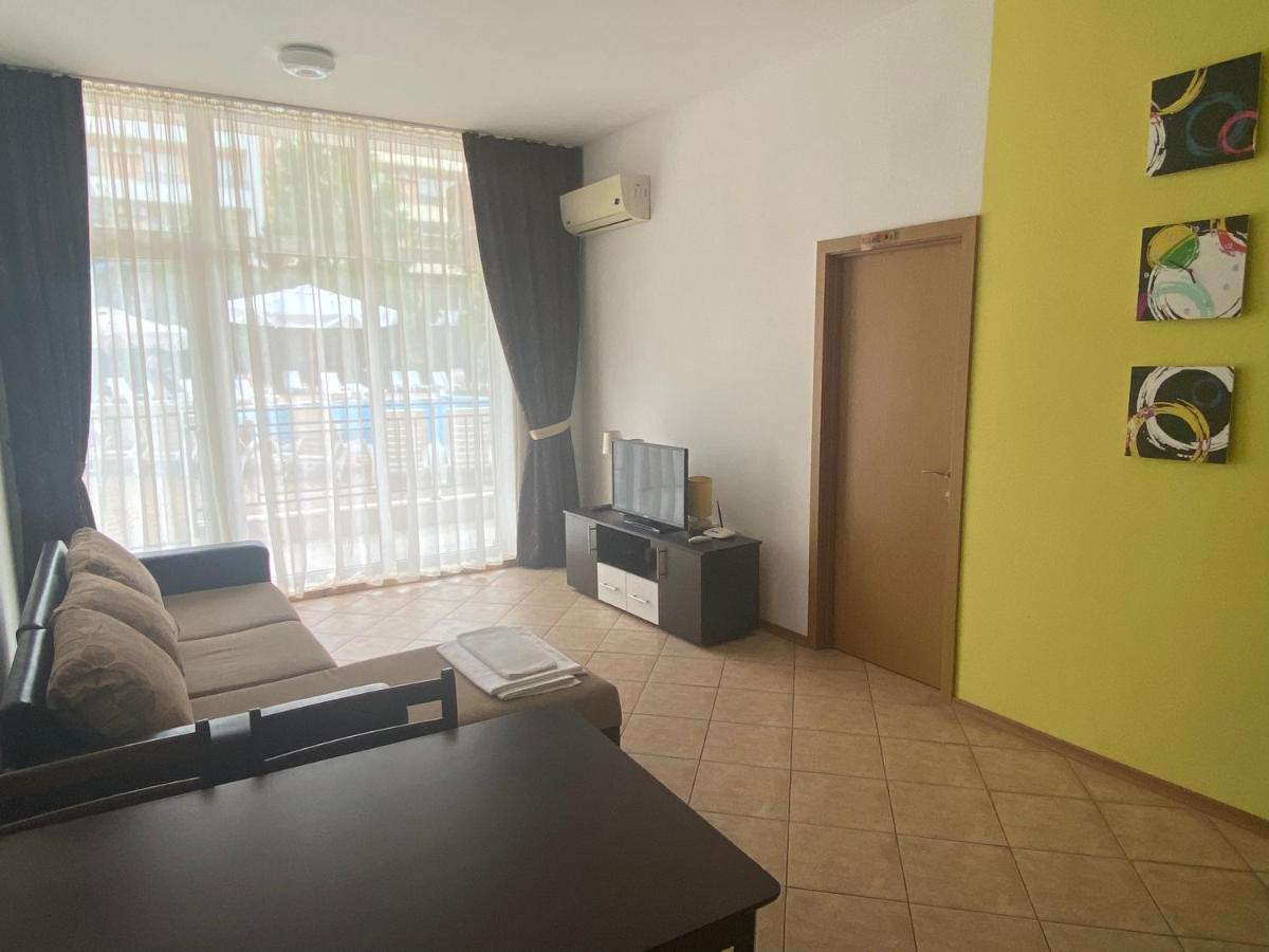 סאני ביץ' Holiday Apartments Grand Kamelia מראה חיצוני תמונה